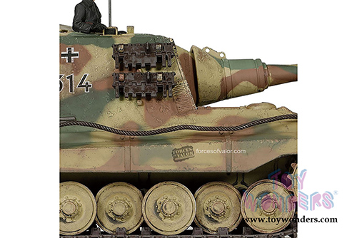 Forces of Valor - German Heavy Tank Destroyer Sd.Kfz.186 Jagdtiger (With Ferdinand Design Bogie & Road Wheel) (1/32 scale diecast model car, Camouflage Forest) FOV-801065A