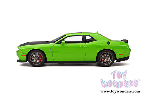 GT Spirit - Dodge Challenger Hellcat SRT Hard Top (1/18 scale resin model car, Go Green) GT168