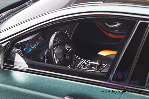 GT Spirit - Brabus 800 E Class 63 Hardtop (2019, 1/18 scale resin model car, Emerald Green) GT208