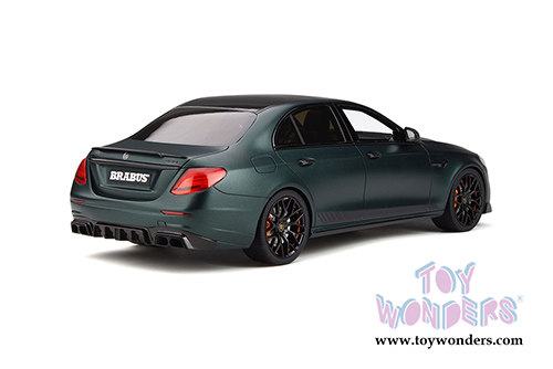 GT Spirit - Brabus 800 E Class 63 Hardtop (2019, 1/18 scale resin model car, Emerald Green) GT208