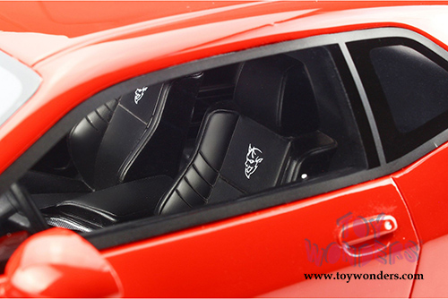 GT Spirit - Dodge Challenger Demon Hardtop (2018, 1/18 scale resin model car, Torred Red) GT213