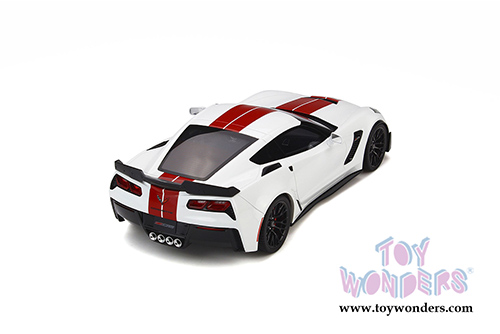 GT Spirit - Chevrolet Corvette C7 Z06 Hardtop (2016, 1/18 scale resin model car, Artic White) GT214