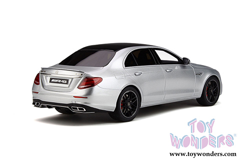GT Spirit - Mercedes-Benz Amg E 63 S (2017, 1/18 scale resin model car, Iridium Silver/Black) GT230