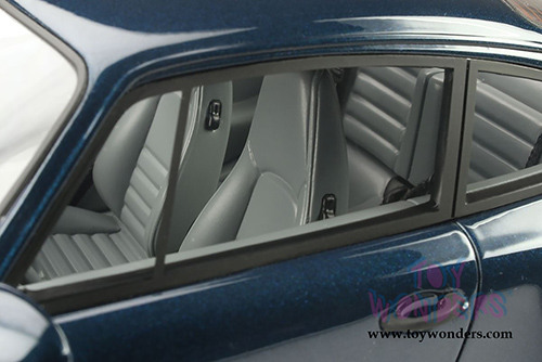 GT Spirit - Porsche 911 (964) Turbo 3.3 Hardtop (1991, 1/18 scale resin model car, Amazon Green) GT315