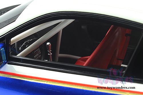 GT Spirit - Porsche 911 997 Old & New Body kit #1 Hardtop (1992, 1/18 scale resin model car, White/Blue) GT797