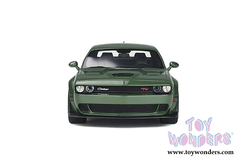 GT Spirit - Dodge Challenger R/T Scat Pack Widebody Hardtop (2019, 1/18 scale resin model car, F8 Green) GT815