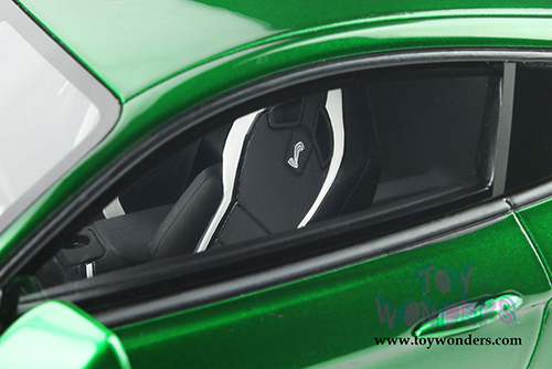 GT Spirit - Ford Shelby GT500 Hardtop (2020, 1/18 scale resin model car, Candy Apple Green) GT834