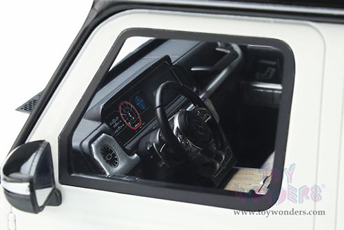 GT Spirit - Mercedes-Benz AMG G63 (2019, 1/18 scale resin model car, Polar White) GT848