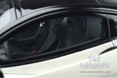 GT Spirit - McLaren 765 LT Hardtop (2020, 1/18 scale resin model car, White) GT861
