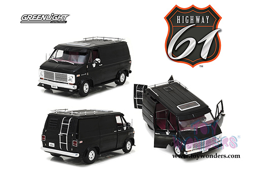 Greenlight Highway 61 - Chevrolet&reg; G-Series Van (1976, 1/18 scale diecast model car, Black) HWY18002