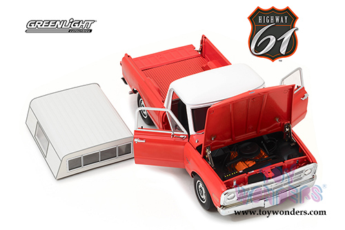 Greenlight Highway 61 - Chevrolet C10 with Small Camper Shell (1970, 1/18 scale diecast model car, White/Red) HWY18004