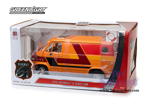 Greenlight Highway 61 - Chevrolet&reg; G-Series Van (1976, 1/18 scale diecast model car, Orange) HWY18012