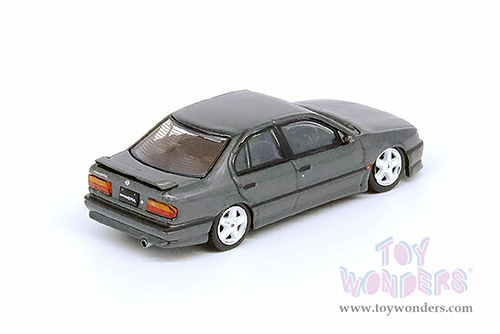 Inno Models - Nissan Primera P10 (1/64 scale diecast model car, Gun Metal Grey) IN64P10-GMG