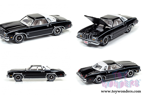 Round 2 Johnny Lightning - Classic Gold 2017 Release 1 Set A (1/64 scale diecast model car, Asstd.) JLCG003/12A