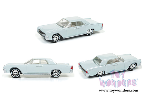 Round 2 Johnny Lightning - Classic Gold 2017 Release 1 Set A (1/64 scale diecast model car, Asstd.) JLCG003/12A