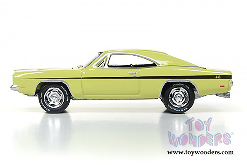 Auto World Silver Screen Machines - Muscle Cars U.S.A. | Dirty Mary Crazy Larry Dodge Charger R/T Hard Top (1958, 1/64 scale diecast model car, Citron Yella w/Black) JLCP6000/24