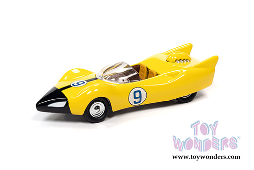 Round 2 Johnny Lightning - Silver Screen Machines Dioramas 2020 Release 4 (1/64 scale diecast model car, Asstd.) JLDR015/24