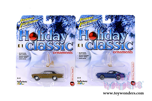 Round 2 Johnny Lightning - Holiday Classics Release 1 (1/64 scale diecast model car, Asstd.) JLHC001/48