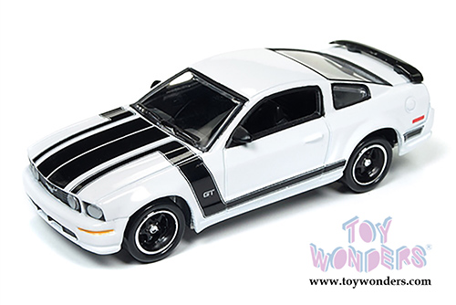 Round 2 Johnny Lightning - Muscle Cars USA 2017 Release 4 Set A (1/64 scale diecast model car, Asstd.) JLMC007/48A