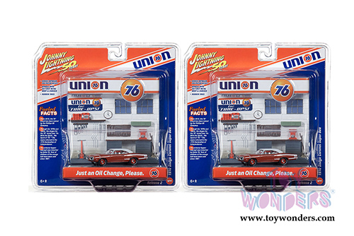 Round 2 Johnny Lightning - Diorama 2019 Release 2 | Union 76 Interior Service Station Façade w/1970 Dodge Coronet Super Bee (1970, 1/64 scale diecast model car, Brown/White) JLSP085/24