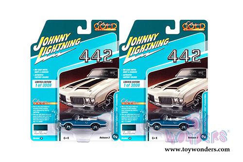 Round 2 Johnny Lightning - Classic Gold Collection | Oldsmobile&reg; Cutlass 442 Convertible (1970, 1/64 scale diecast model car, Aegean Aqua/White) JLSP102/24A