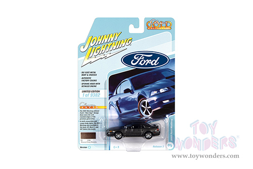 Round 2 Johnny Lightning - Classic Gold 2021 Release 3 Set A | Ford Mustang (2003, 1/64 scale diecast model car, Mineral Gray Metallic) JLSP165/24A