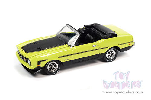 Round 2 Johnny Lightning - 2-Packs 2022 Release 1 Set A - Class of 1972 (1/64 scale diecast model car, Asstd.) JLSP242/24A