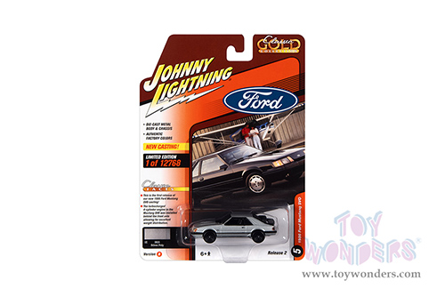 Round 2 Johnny Lightning - Classic Gold 2022 Release 2 Set B | Ford Mustang SVO (1986, 1/64 scale diecast model car, Silver) JLSP247/24B