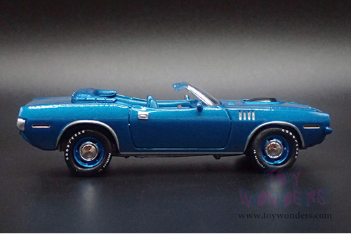 Round 2 Johnny Lightning - Plymouth Barracuda Convertible "Mecum Auctions" (1971, 1/64 scale diecast model car, Blue Fire Metallic) JLSP375/24