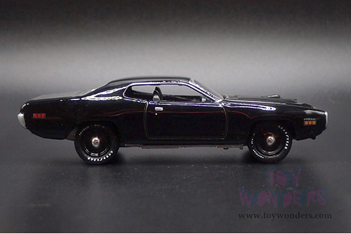 Round 2 Johnny Lightning - Plymouth Road Runner "Mecum Auctions" (1971, 1/64 scale diecast model car, Gloss Black) JLSP377/24