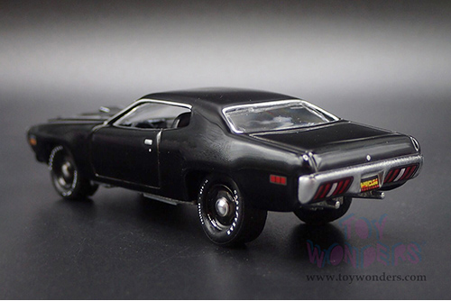 Round 2 Johnny Lightning - Plymouth Road Runner "Mecum Auctions" (1971, 1/64 scale diecast model car, Gloss Black) JLSP377/24