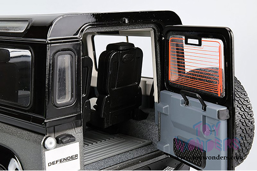 Kyosho - Land Rover Defender 90 Autobiography (1/18 scale diecast model car, Corris Gray/Santorini Black) K08901CGR