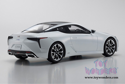 Kyosho Samurai - Lexus LC500H Hardtop (1/18 scale resin model car, White) KSR18024W
