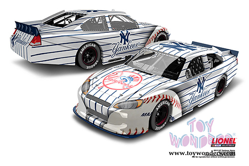 Lionel Racing - Ford Fusion New York Yankees  (2012, 1/24 scale diecast model car, White) MZZ2821NY