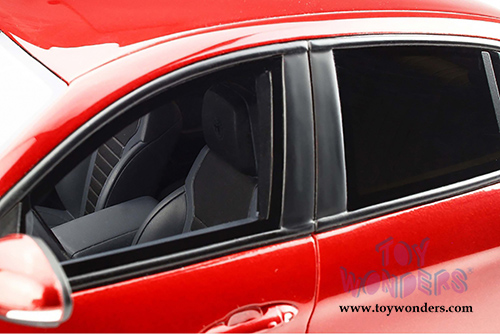 Ottomobile - Alfa Romeo Giulia Quadrifoglio Hard Top (2016, 1/18 scale resin model car, Rosso Competizione) OT284