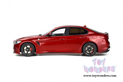Ottomobile - Alfa Romeo Giulia Quadrifoglio Hard Top (2016, 1/18 scale resin model car, Rosso Competizione) OT284