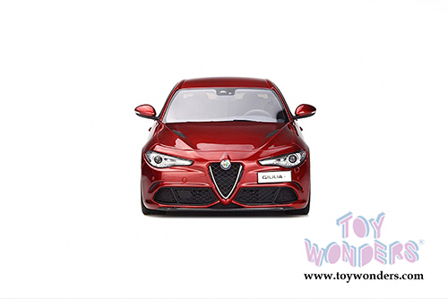 Ottomobile - Alfa Romeo Giulia Quadrifoglio Hard Top (2016, 1/18 scale resin model car, Rosso Competizione) OT284