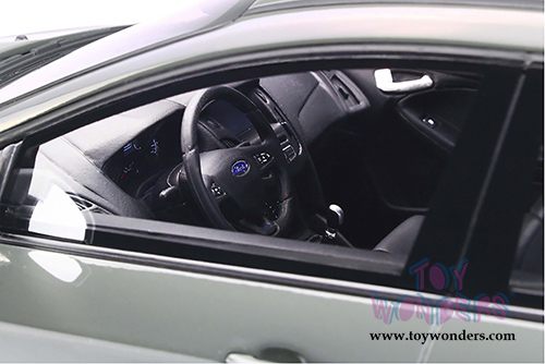 Ottomobile - Ford Focus RS Hard Top (2017, 1/18 scale resin model car, Stealth Grey) OT779