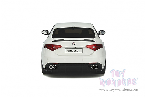 Ottomobile - Alfa Romeo Giulia Quadrifoglio Hardtop (2019, 1/18 scale resin model car, White Trofeo) OT839