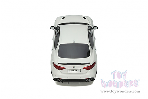 Ottomobile - Alfa Romeo Giulia Quadrifoglio Hardtop (2019, 1/18 scale resin model car, White Trofeo) OT839