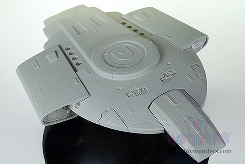 Polar Lights - Snap Kit | Star Trek U.S.S. Defiant NX-74205 (1/1000 scale model) POL952/12 MAP: $25.99