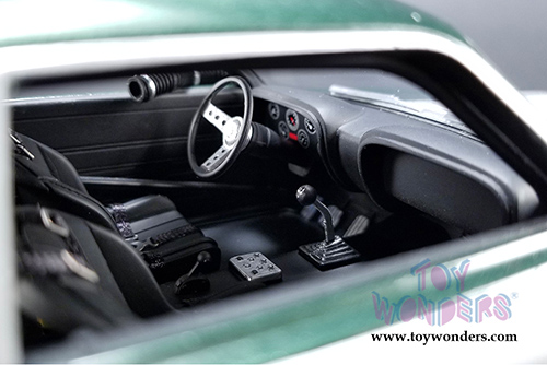 Real Art Replicas - Allan Moffat #33 Ford Mustang Boss 302 Trans Am Hard Top (1969, 1/18 scale diecast model car, Silver/Green) RAR18002