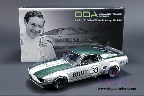 Real Art Replicas - Allan Moffat #33 Ford Mustang Boss 302 Trans Am Hard Top (1969, 1/18 scale diecast model car, Silver/Green) RAR18002