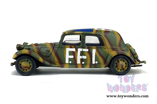 Solido - Citroën Traction 11CV FFI Hardtop (1944, 1/18 scale diecast model car, Green Camouflage) S1800902
