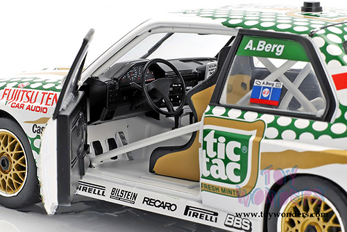 Solido - BMW E30 M3 DTM #43 DTM Allen Berg Hardtop (1991, 1/18 scale diecast model car, White/Green) S1801505