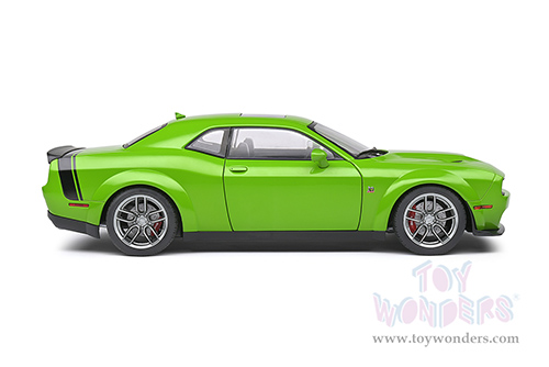 Solido - Dodge Challenger R/T Scat Pack Widebody (2020, 1/18 scale diecast model car, Green) S1805704