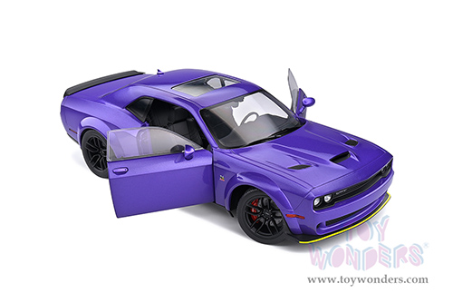 Solido - Dodge Challenger R/T Scat Pack Widebody (2020, 1/18 scale diecast model car, Plum Crazy) S1805705