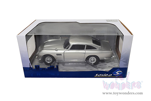 Solido - Aston Martin DB5 (1964, 1/18 scale diecast model car, Silver Birch) S1807101