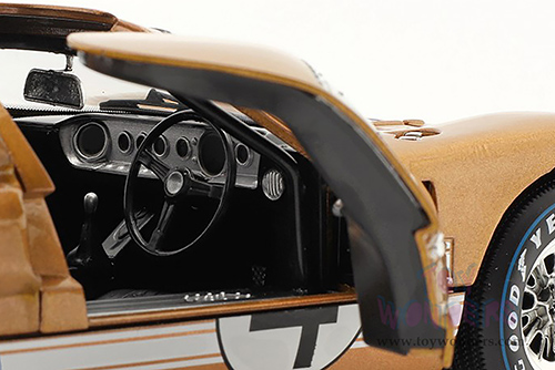 Shelby - Ford GT-40 MK II Le Mans #4 (1966, 1/18 scale diecast model car, Gold) SC414G