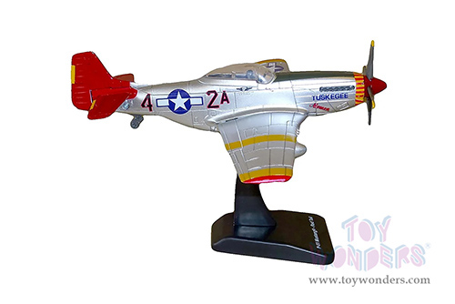 New Ray - P-51 Mustang&reg; Tuskegee Airmen "Red Tails" Model Kit (1/48 Scale plastic model, Silver/Red) SS-20235